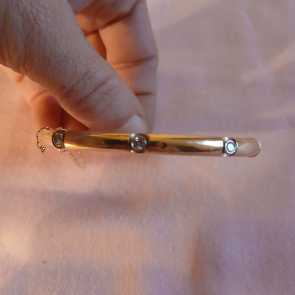 Classic 14k Gold Bangle Bracelet - Picture 3 of 5